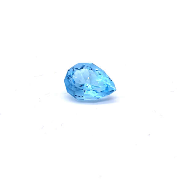 topacio azul talla pera