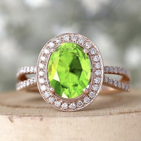 anillo peridoto verde talla oval